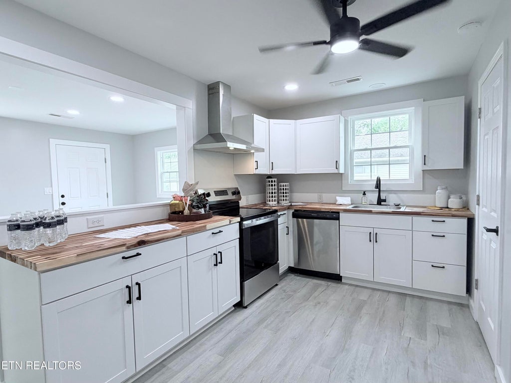 Photo of 222 Hassler Mill Rd, Harriman, TN 37748 (MLS # 1356753)