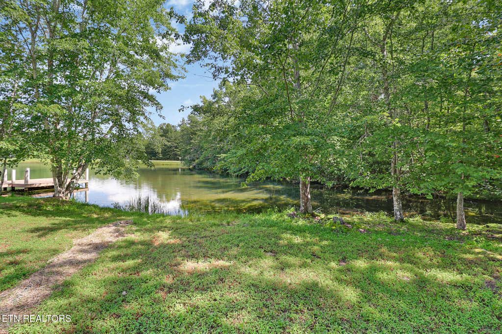 Photo of 154 Hedgewood Point, Crossville, TN 38558 (MLS # 1352764)