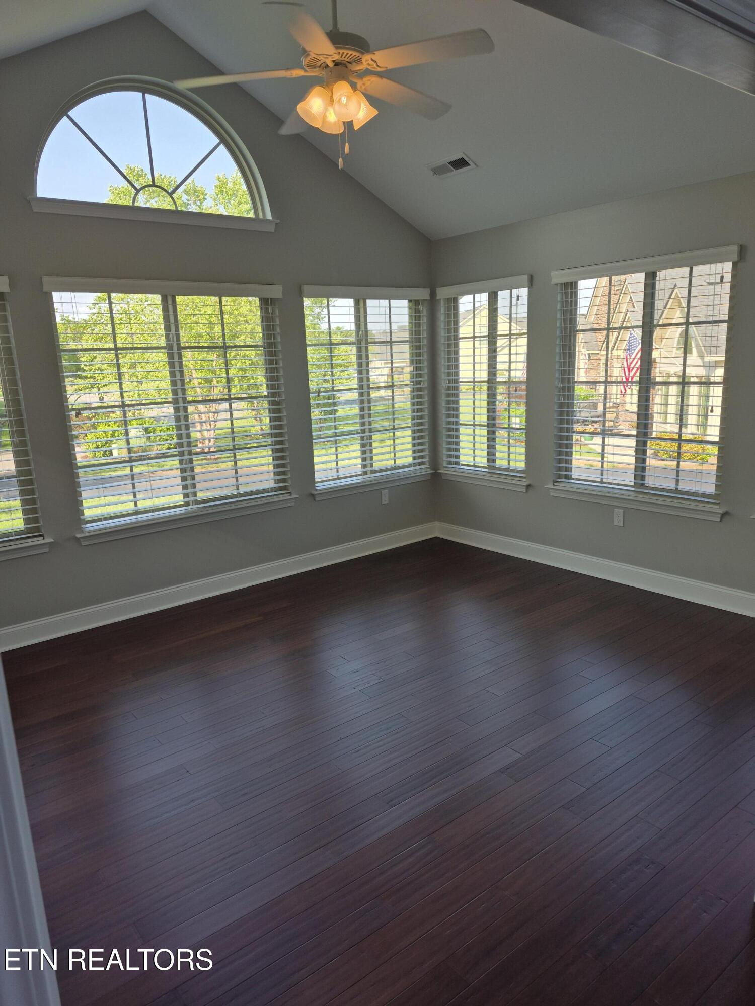833 Pryse Farm Blvd