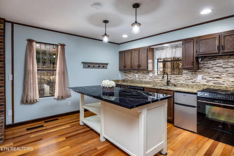 Tiny photo for 147 County Road 576, Englewood, TN 37329 (MLS # 1359244)