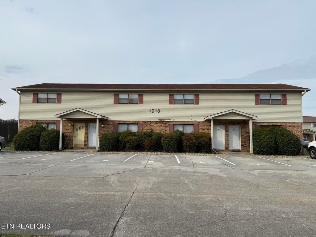 Photo of 1918 Topside Rd, Louisville, TN 37777 (MLS # 1323524)