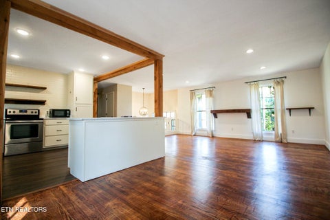 Tiny photo for 200 Oakdale St, Manchester, TN 37355 (MLS # 1355616)