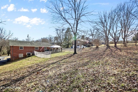 Tiny photo for 200 Oakdale St, Manchester, TN 37355 (MLS # 1355616)