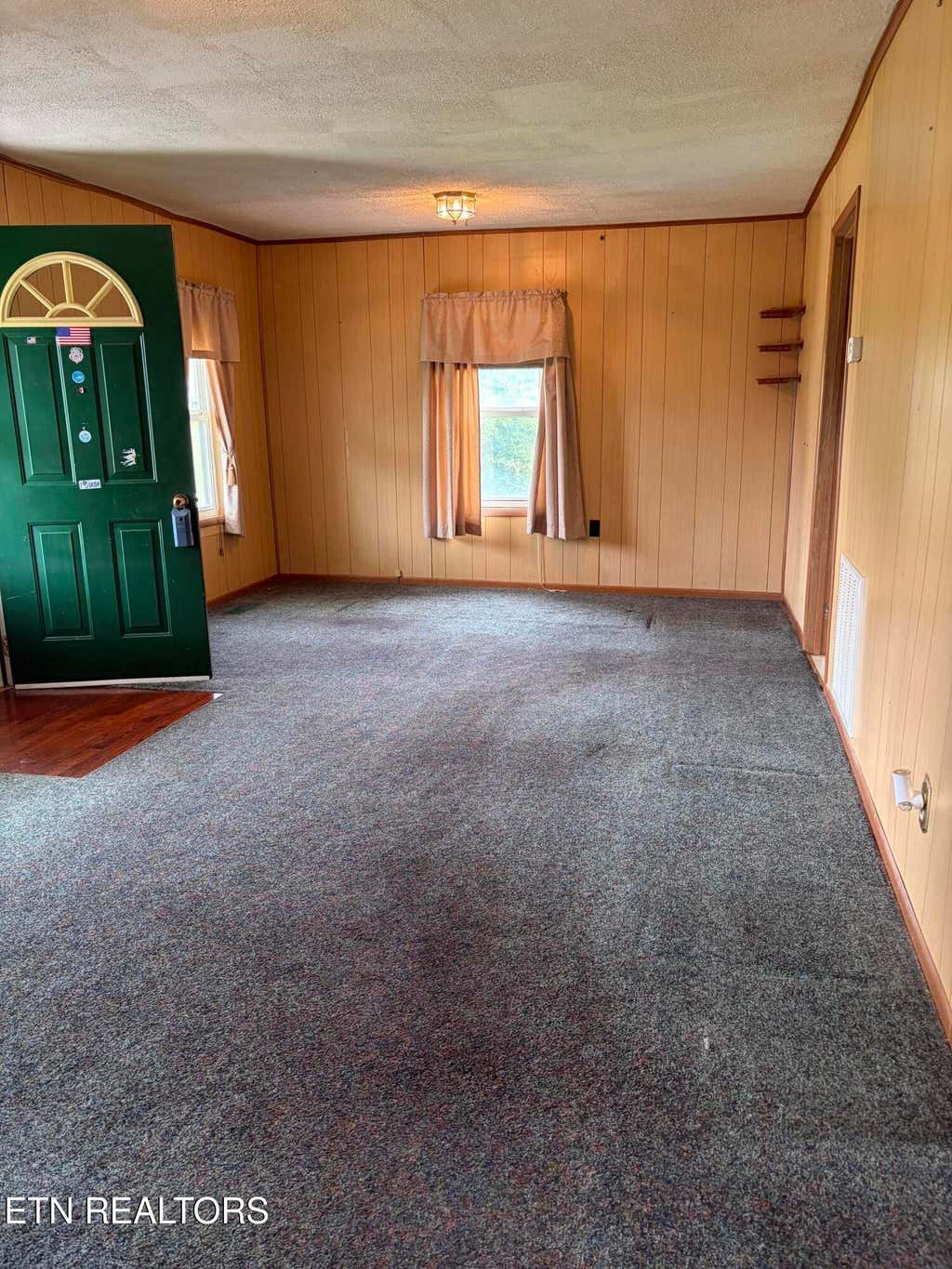 Photo of 204 Blair Ave, Sweetwater, TN 37874 (MLS # 1345739)
