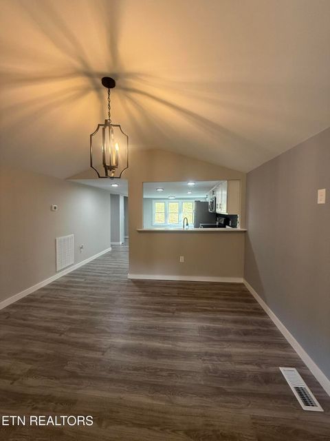 Tiny photo for 220 Walden Ave, Oliver Springs, TN 37840 (MLS # 1340288)