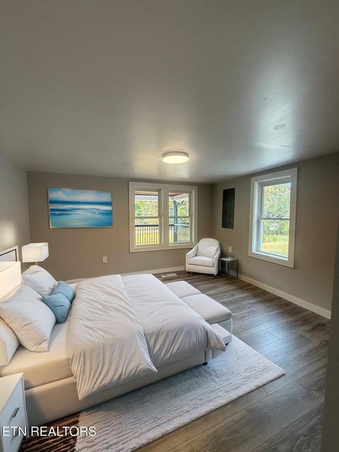Tiny photo for 220 Walden Ave, Oliver Springs, TN 37840 (MLS # 1340288)