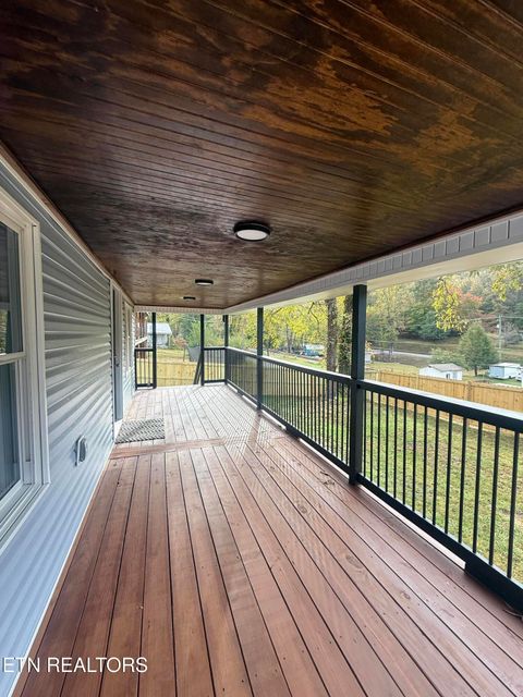 Tiny photo for 220 Walden Ave, Oliver Springs, TN 37840 (MLS # 1340288)
