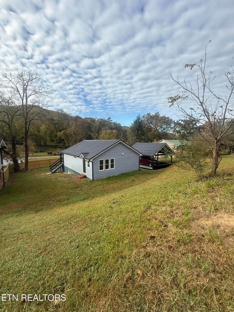 Tiny photo for 220 Walden Ave, Oliver Springs, TN 37840 (MLS # 1340288)