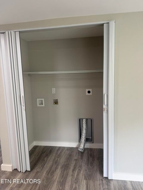 Tiny photo for 220 Walden Ave, Oliver Springs, TN 37840 (MLS # 1340288)