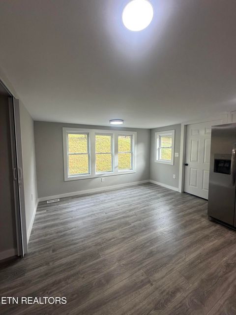 Tiny photo for 220 Walden Ave, Oliver Springs, TN 37840 (MLS # 1340288)