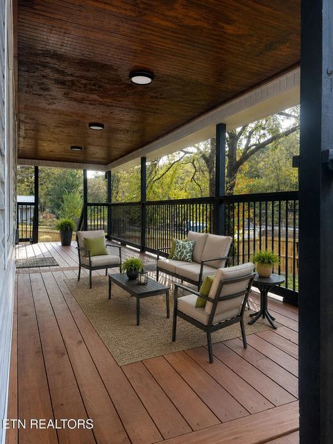 Tiny photo for 220 Walden Ave, Oliver Springs, TN 37840 (MLS # 1340288)