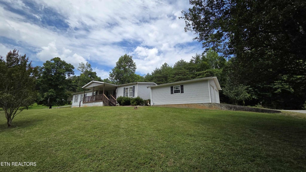 Photo of 1120 Piney Point Rd, Spring City, TN 37381 (MLS # 1309805)