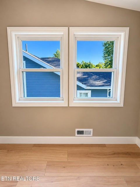 Tiny photo for 2554 Woodbine Ave, Knoxville, TN 37914 (MLS # 1359540)