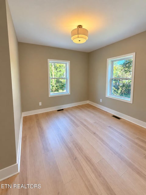 Tiny photo for 2554 Woodbine Ave, Knoxville, TN 37914 (MLS # 1359540)