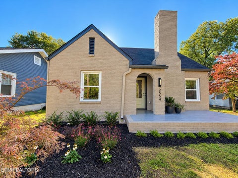 Photo of 2554 Woodbine Ave, Knoxville, TN 37914 (MLS # 1359540)