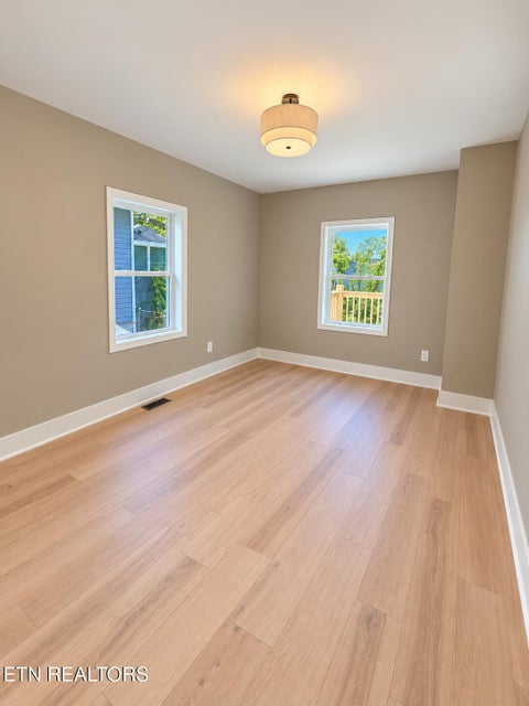 Tiny photo for 2554 Woodbine Ave, Knoxville, TN 37914 (MLS # 1359540)