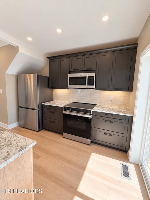 Tiny photo for 2554 Woodbine Ave, Knoxville, TN 37914 (MLS # 1359540)