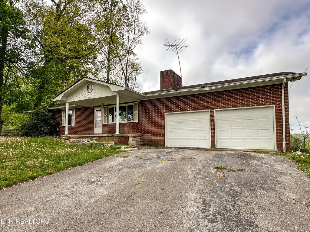 Photo of 225 Day Circle, Tazewell, TN 37879 (MLS # 1298532)