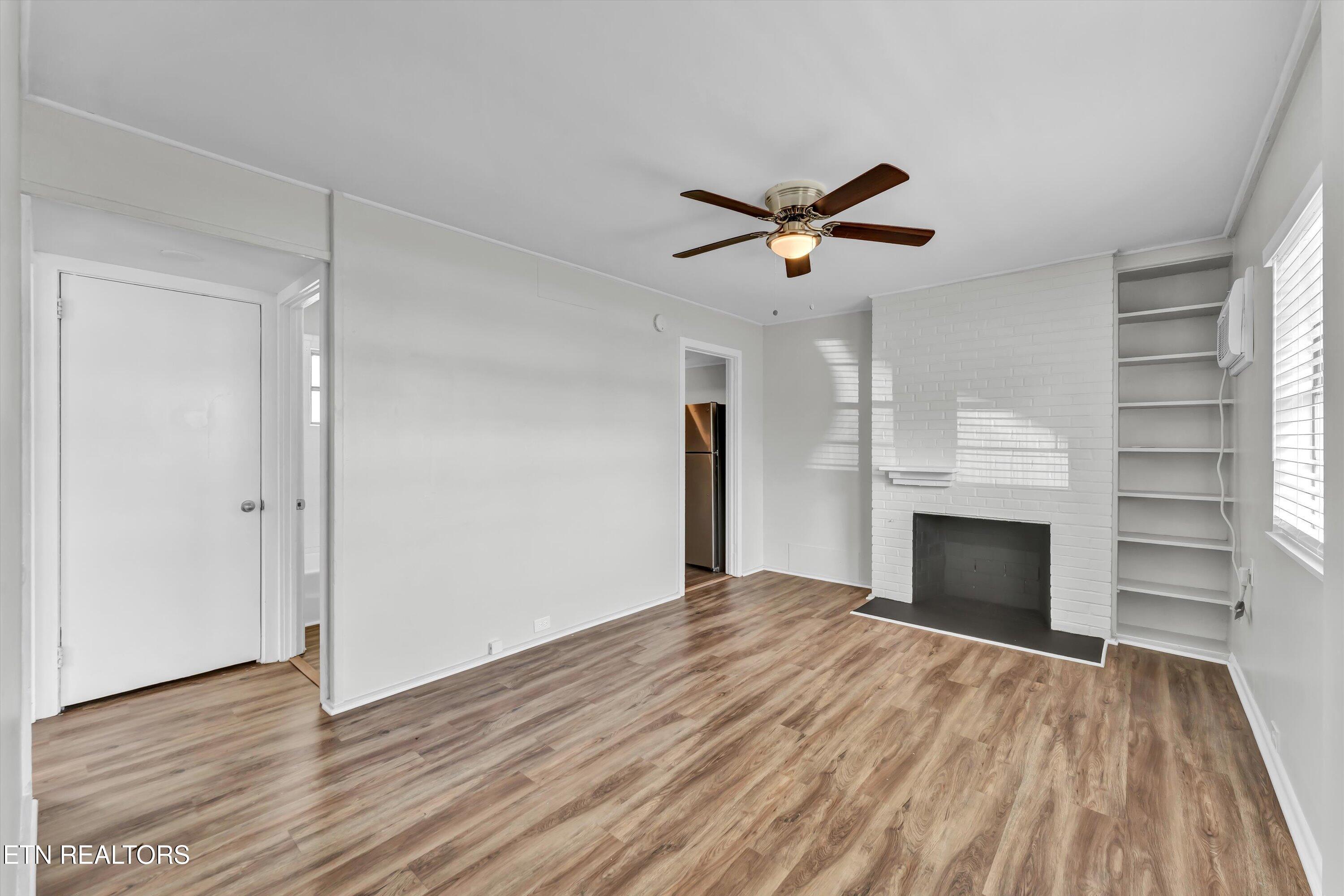 225 - 231 W West Fairview Rd