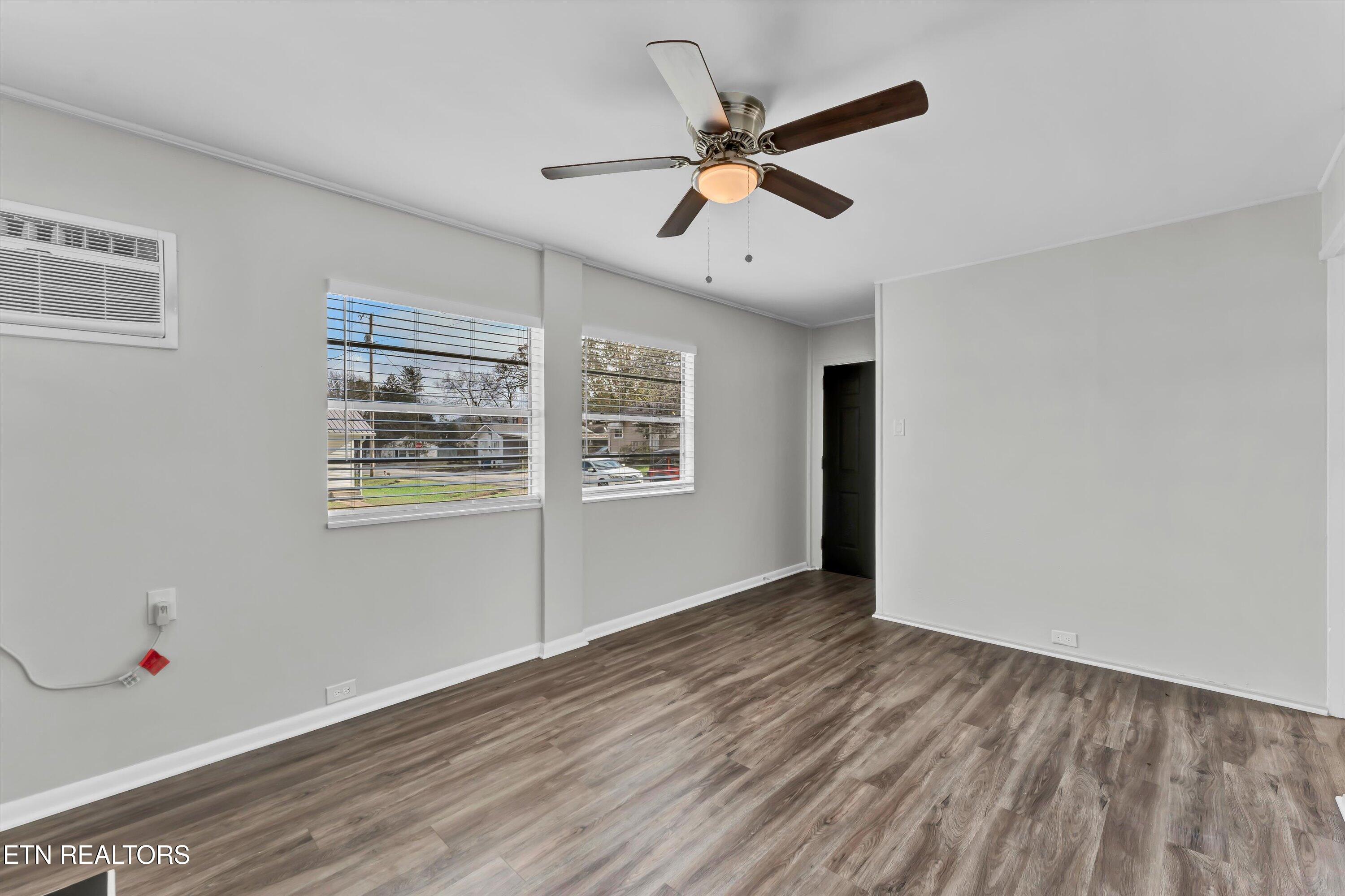 225 - 231 W West Fairview Rd