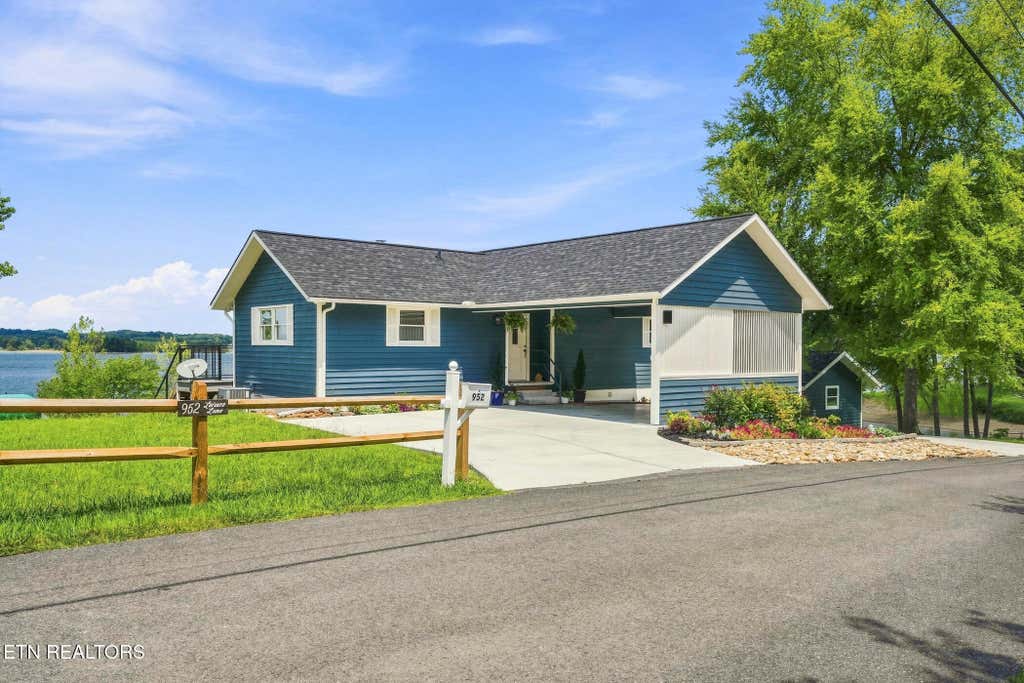 Photo of 952 Leisure Lane, Sevierville, TN 37876 (MLS # 1352081)