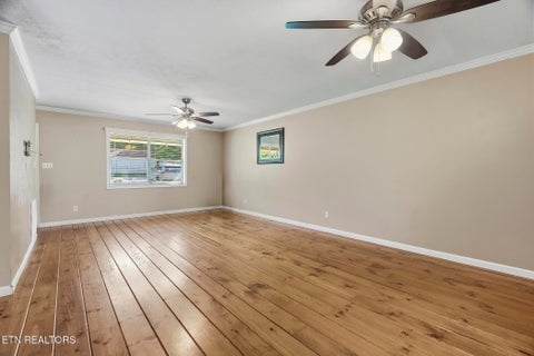 Tiny photo for 200 Doe Run Blvd, Clinton, TN 37716 (MLS # 1348580)
