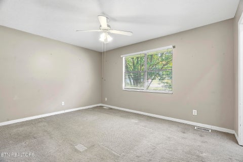 Tiny photo for 200 Doe Run Blvd, Clinton, TN 37716 (MLS # 1348580)