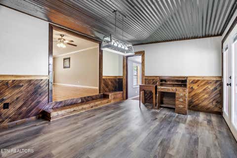 Tiny photo for 200 Doe Run Blvd, Clinton, TN 37716 (MLS # 1348580)