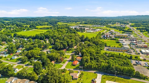 Tiny photo for 200 Doe Run Blvd, Clinton, TN 37716 (MLS # 1348580)