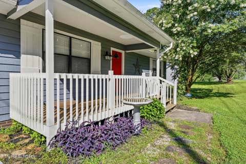 Tiny photo for 200 Doe Run Blvd, Clinton, TN 37716 (MLS # 1348580)