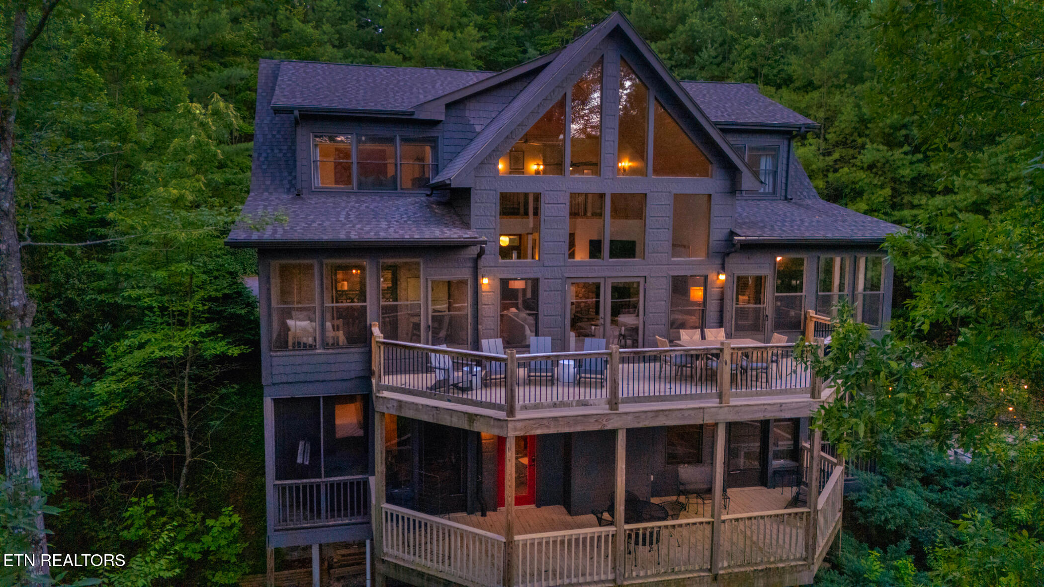 3148 Rocking Chair Lane