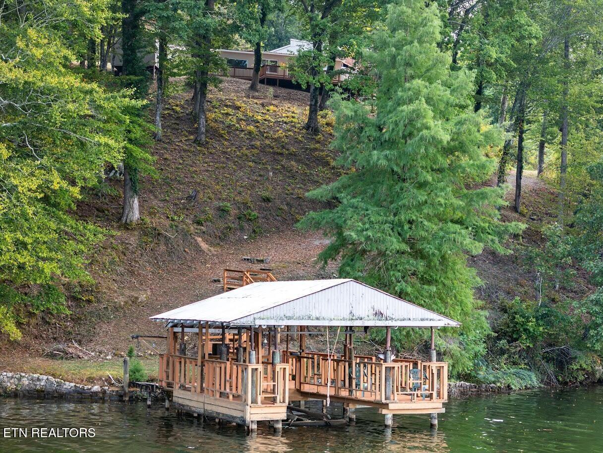 542 Sunset Hills Lane