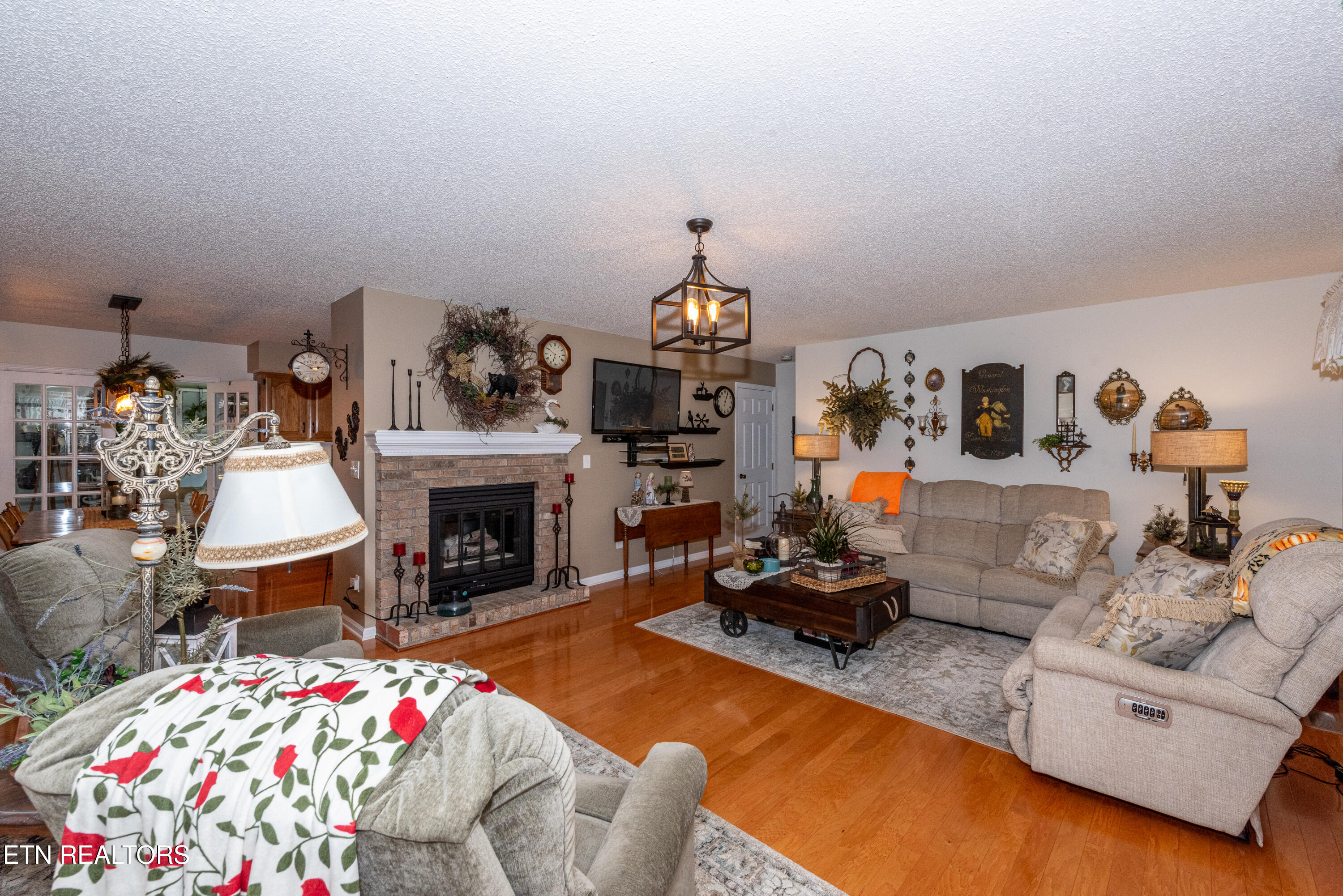 402 Golf View Drive