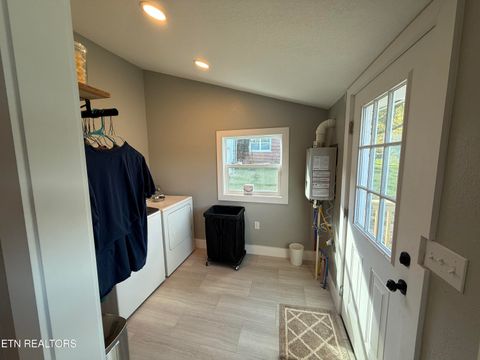 Tiny photo for 8415 Morgan County Hwy, Sunbright, TN 37872 (MLS # 1317216)