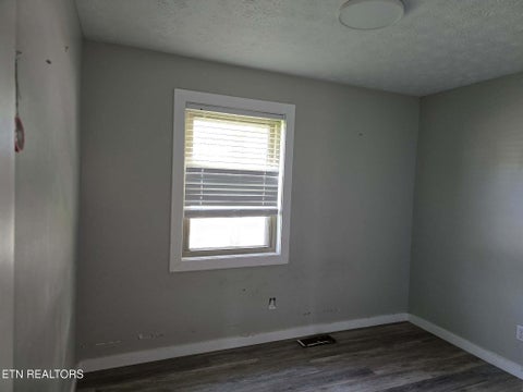 Tiny photo for 172 Liberty St, Jacksboro, TN 37757 (MLS # 1354745)