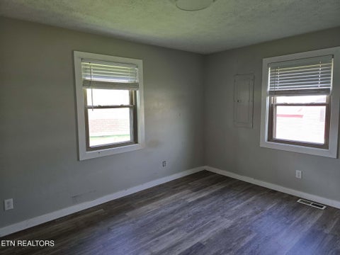 Tiny photo for 172 Liberty St, Jacksboro, TN 37757 (MLS # 1354745)