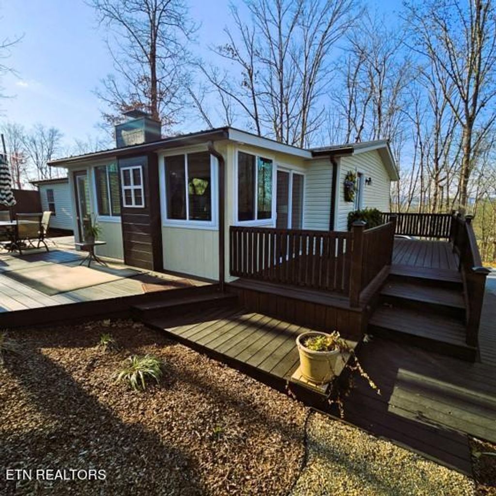 Photo of 534 Ronald Drive, Strawberry Plains, TN 37871 (MLS # 1255800)