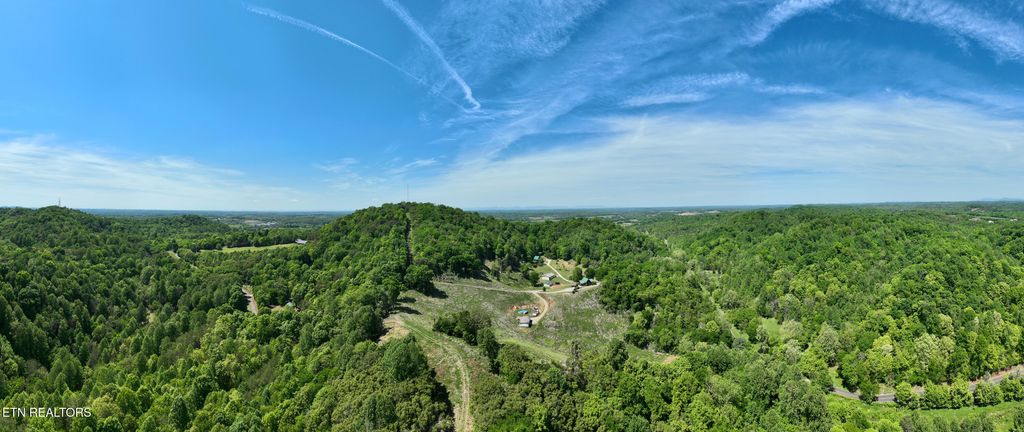 Photo of 13389 Meadow Rd, Lenoir City, TN 37772 (MLS # 1339130)