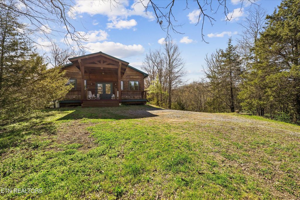 Photo of 2649 Wildwood Rd, Dandridge, TN 37725 (MLS # 1334324)