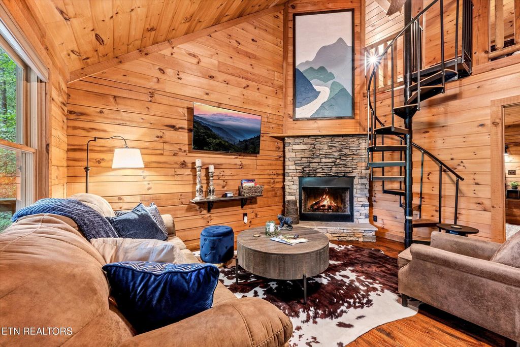 Photo of 236 Mountain Ave, Townsend, TN 37882 (MLS # 1332251)