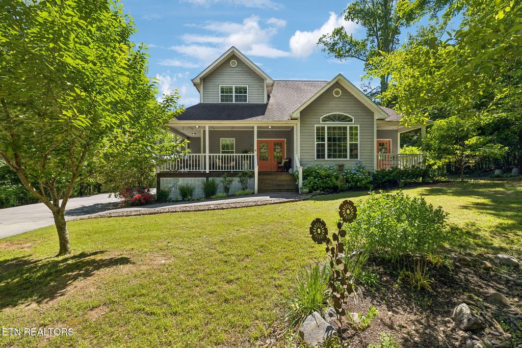 Photo of 221 Stony Rock Lane, Jacksboro, TN 37757 (MLS # 1301570)