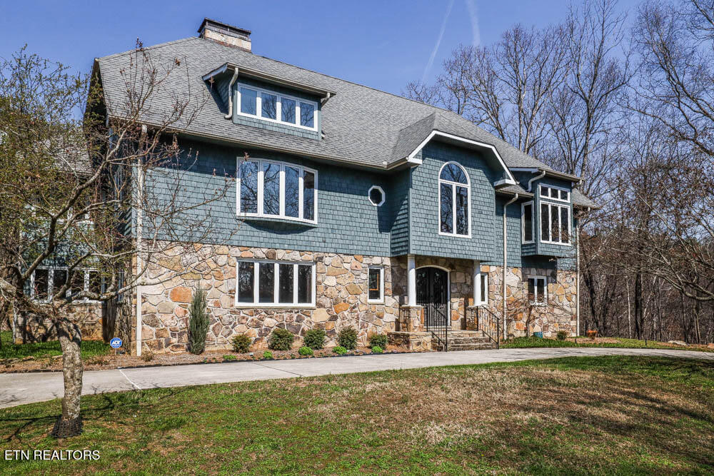 9109 Lynnwood Lane