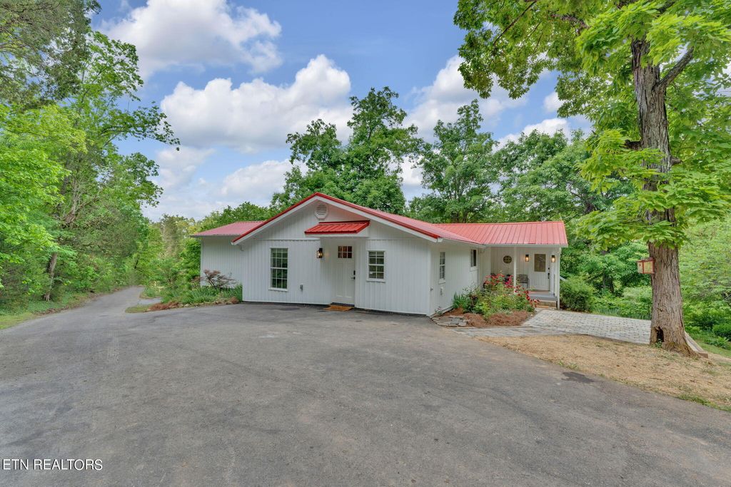Photo of 740 Finn Long Rd, Friendsville, TN 37737 (MLS # 1262378)