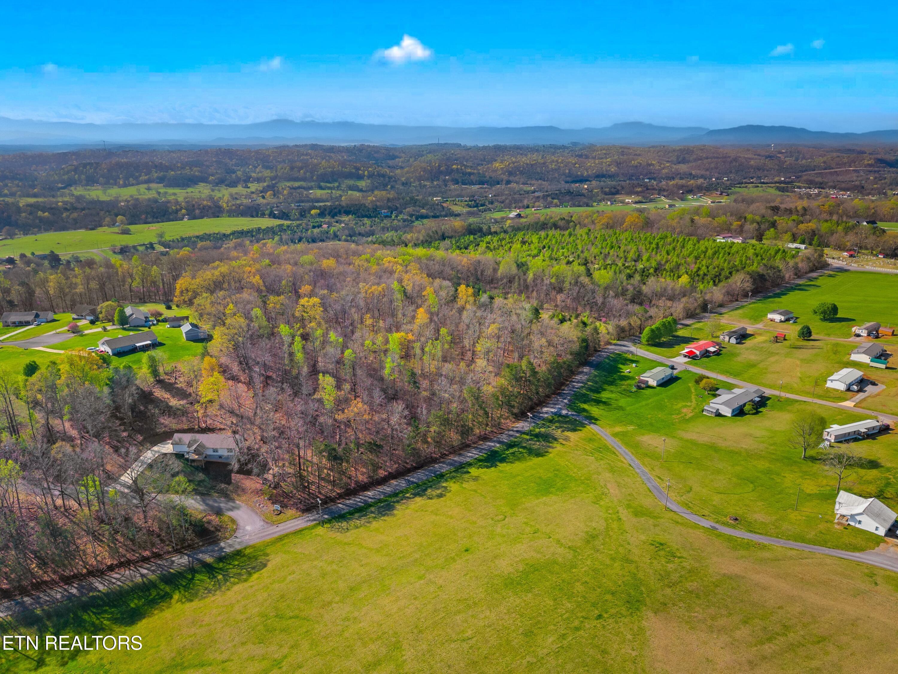 Tract 1 W Dumplin Valley Rd