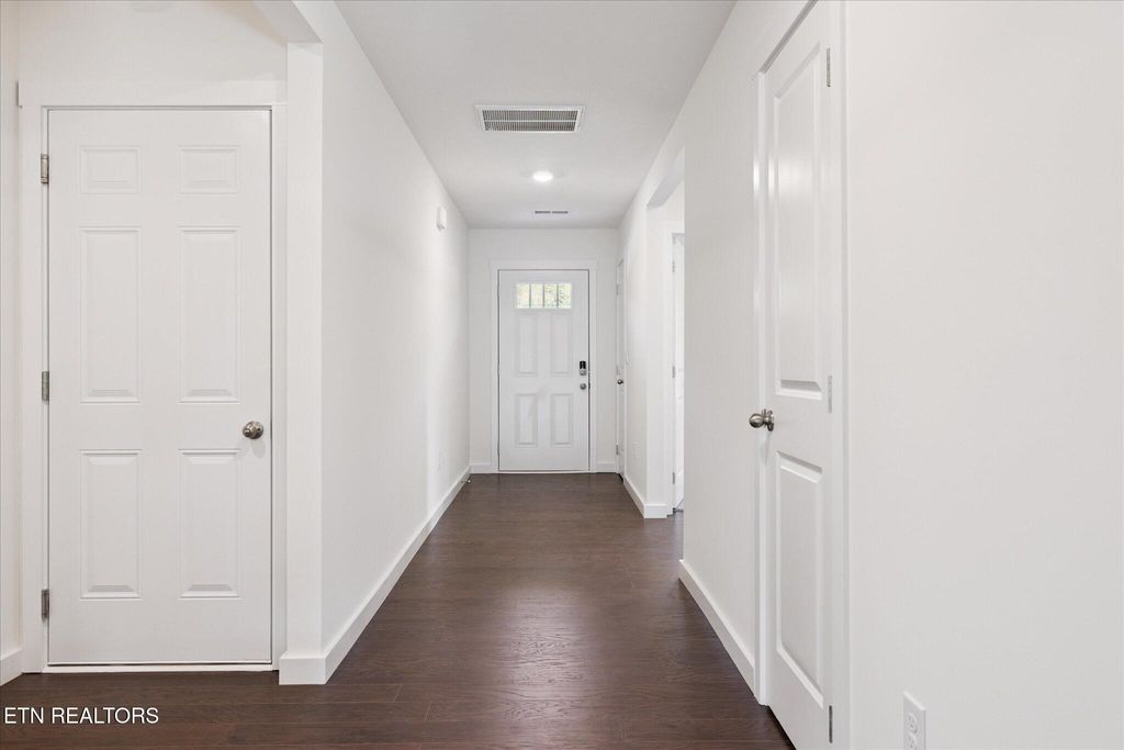 Photo of 192 N Blissful Meadows Drive, Harriman, TN 37748 (MLS # 1302630)