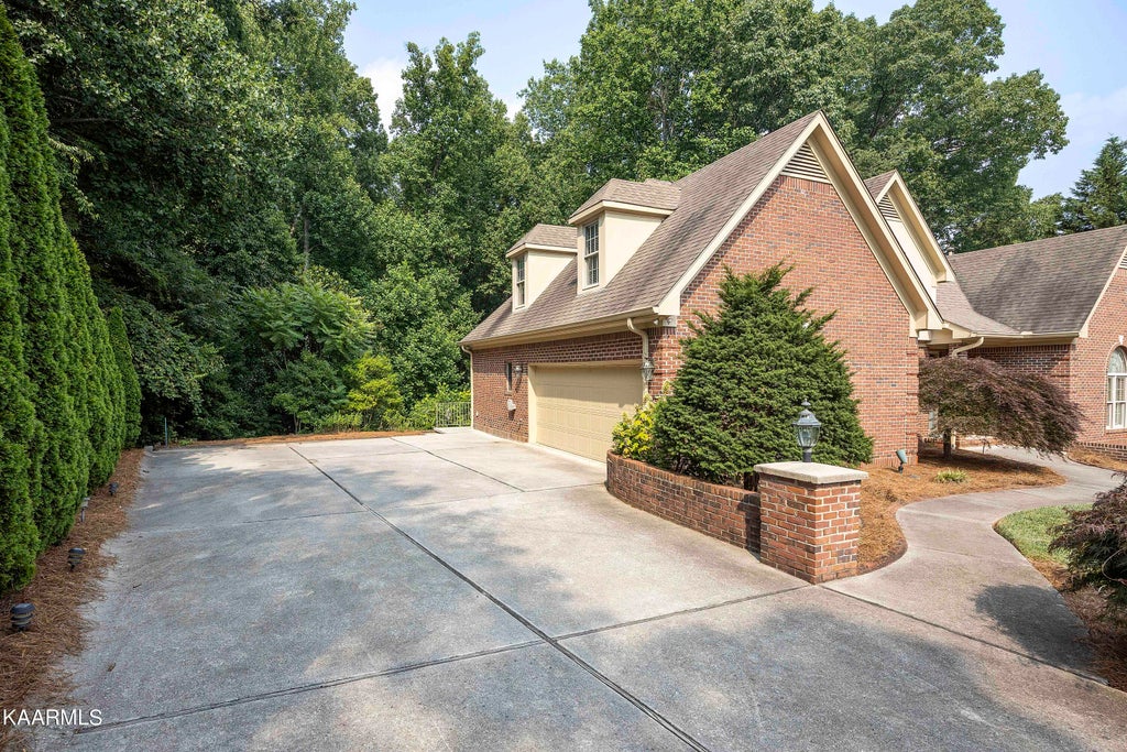 Photo of 906 Bathurst Rd, Knoxville, TN 37909 (MLS # 1231948)