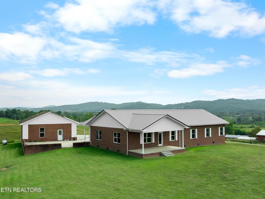 Photo of 1695 Doaks Creek Rd, Speedwell, TN 37870 (MLS # 1316081)