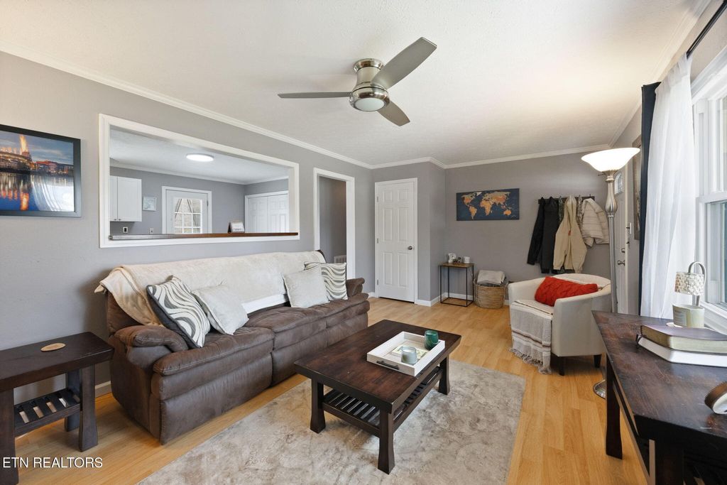 Photo of 6905 Maize Drive, Knoxville, TN 37918 (MLS # 1333281)