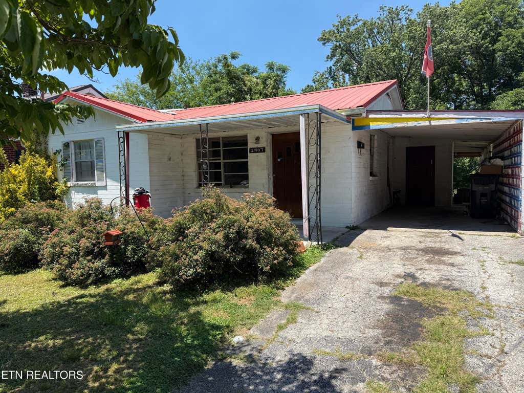 Photo of 1907 Brown Ave, Knoxville, TN 37917 (MLS # 1343588)