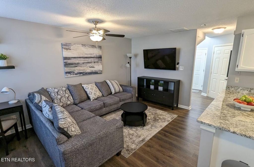 Photo of 1303 Mountain Meadows Way, Sevierville, TN 37862 (MLS # 1327353)